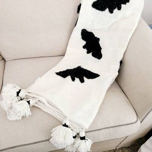 NWT- Rachel Zoe Bat Blanket 🦇